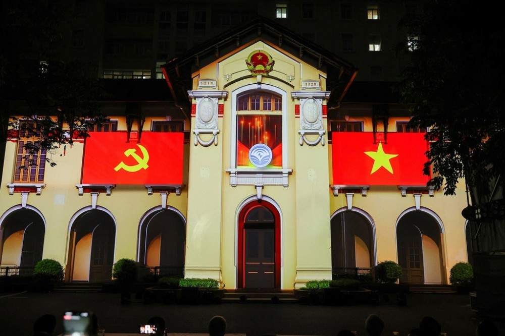 Công nghệ 3D mapping, 79 năm lịch sử ngành TT&TT