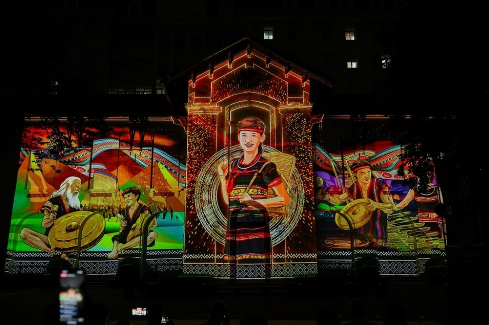 Công nghệ 3D mapping, 79 năm lịch sử ngành TT&TT