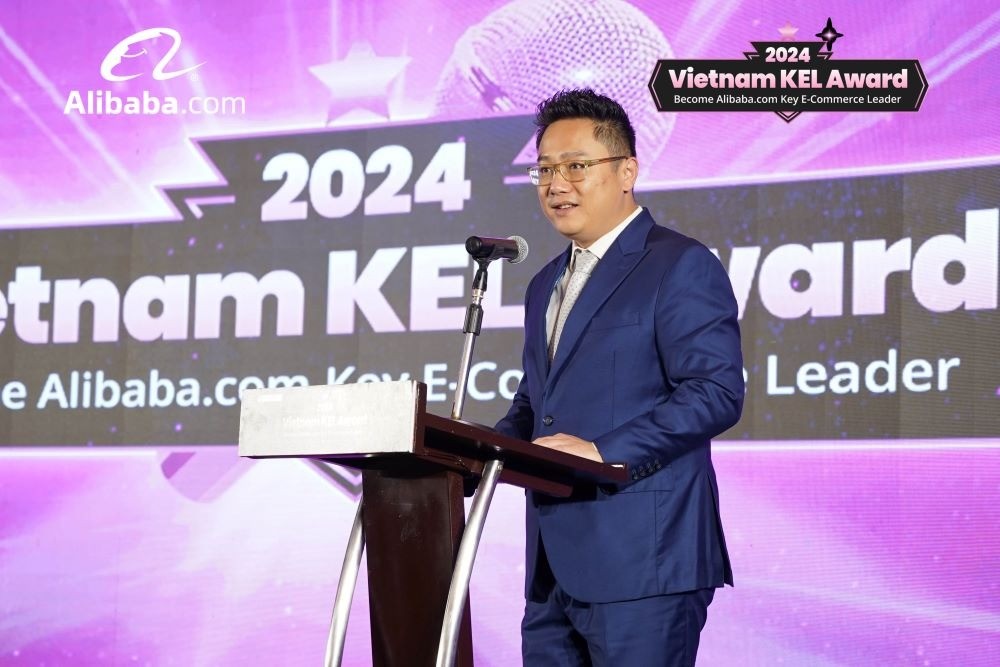 Ông Mike Zhang - Giám đốc quốc gia Alibaba.com Việt Nam phát biểu tại sự kiện