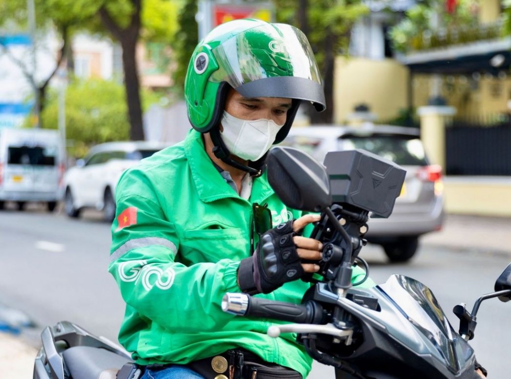 Đây là chương trình góp phần giúp đối tác tài xế vượt qua khó khăn trong đời sống với nhiều hạng mục hỗ trợ đa dạng, thiết thực, từ việc giúp đối tác tài xế thực hiện các mong ước giản dị trong đời sống đến các hỗ trợ về tài chính.