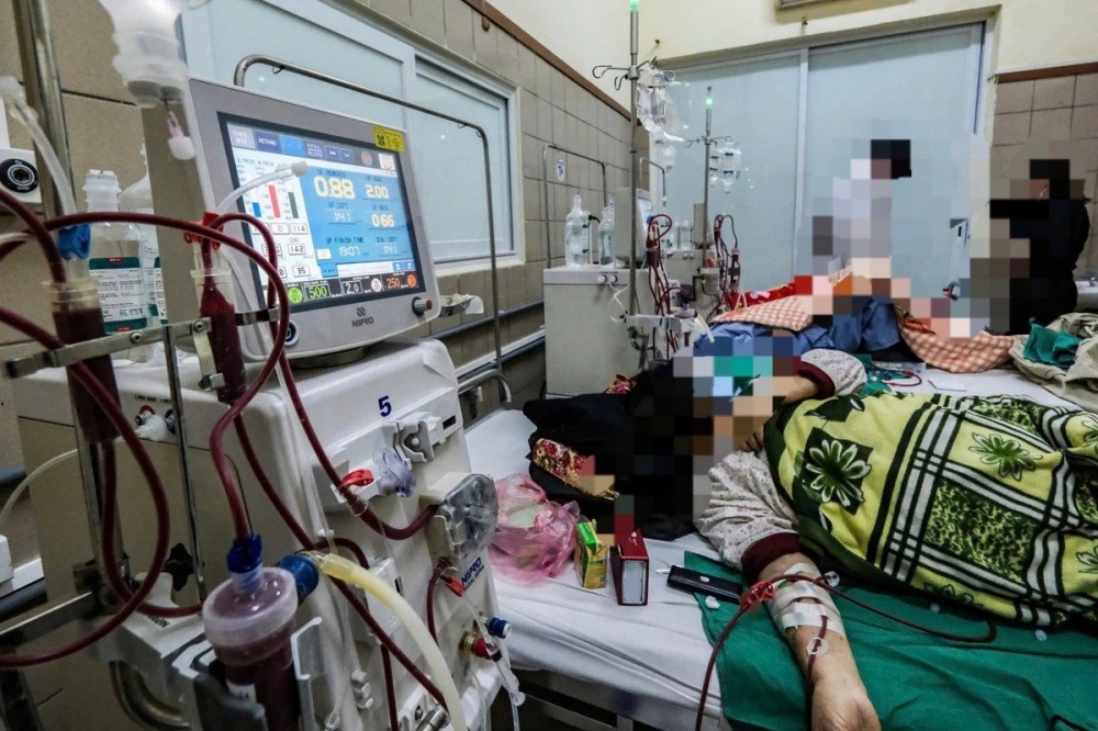 Lọc máu là một thủ thuật y tế phức tạp và có thể gây ra các biến chứng nguy hiểm