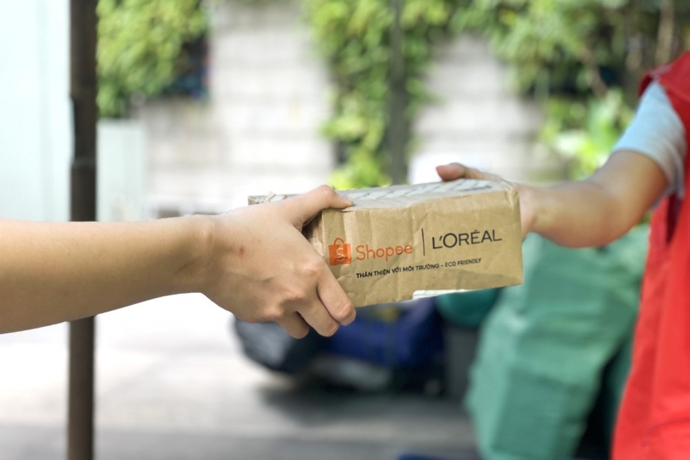 5 thương hiệu bán chạy nhất là Samsung, Unilever, Huggies, Bobby, L’Oreal Paris.