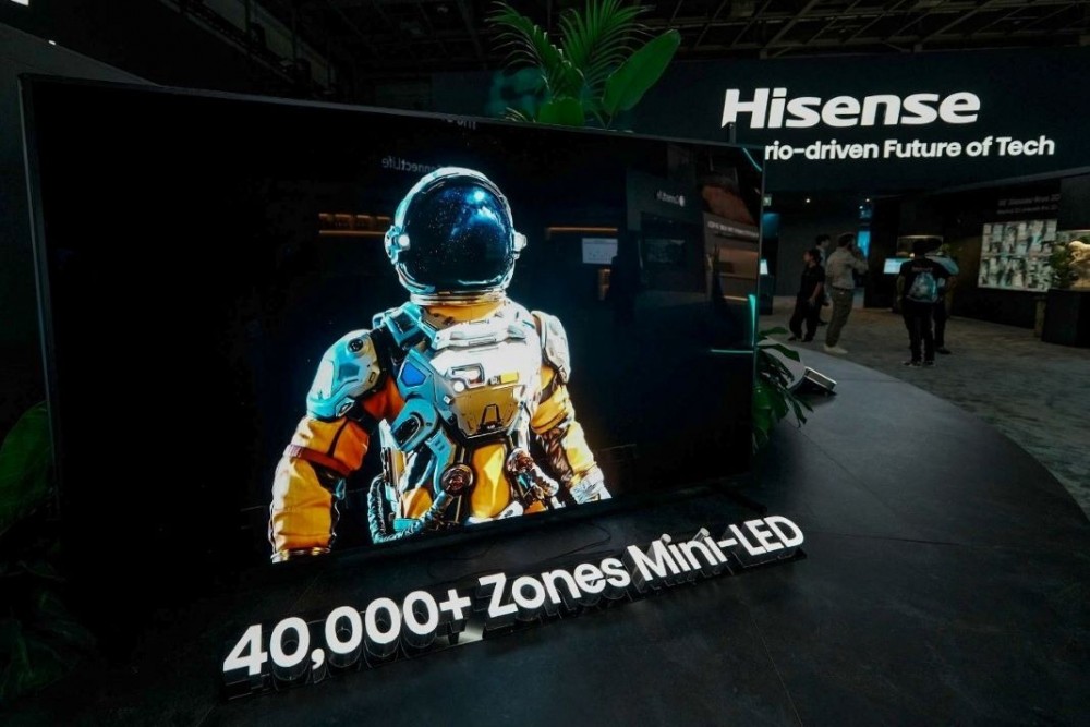 Hisense ULED X Mini LED 110 inch UX