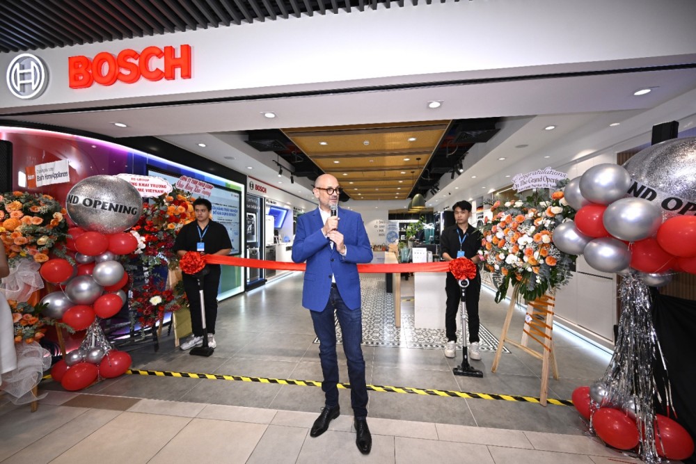BSH, thành viên của tập đoàn Bosch, vừa chính thức ra mắt cửa hàng trải nghiệm đồ gia dụng Bosch đầu tiên tại Việt Nam.