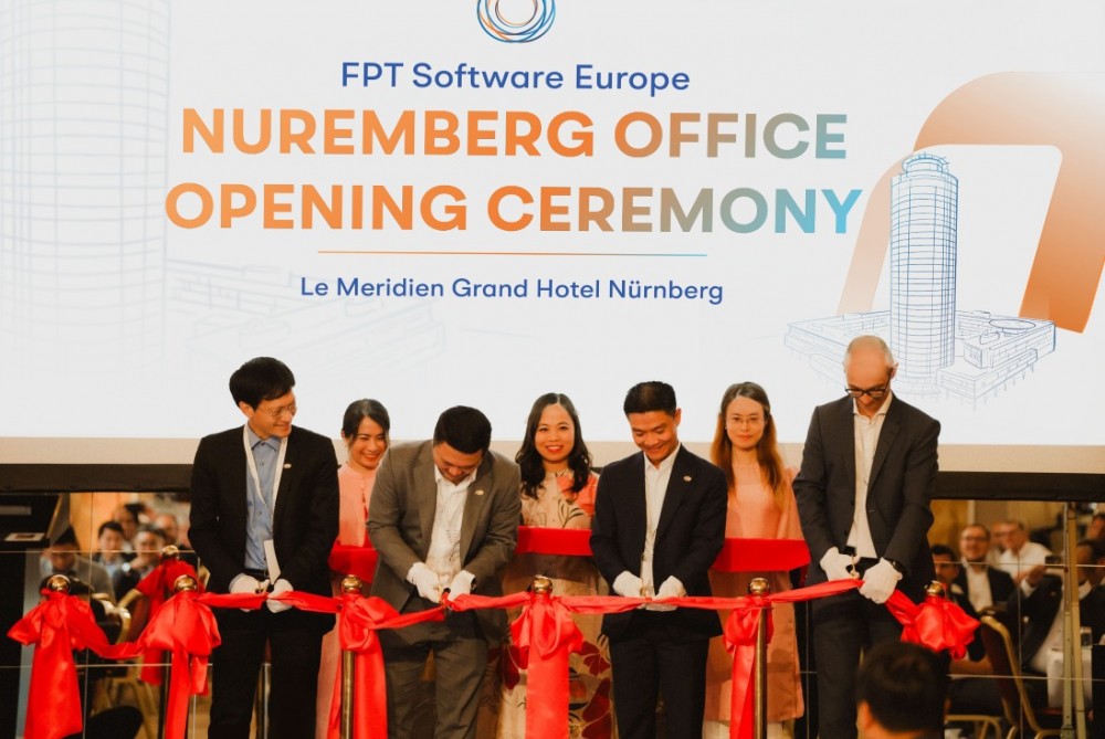 Buổi khai trương văn phòng được tổ chức trong khuôn khổ Diễn đàn Công nghệ Nuremberg tại Đức  