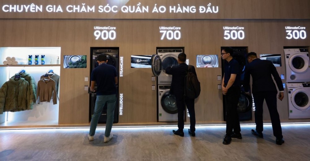  Electrolux củng cố vị thế chuyên gia chăm sóc áo quần bằng loạt máy giặt sấy máy sấy mới
