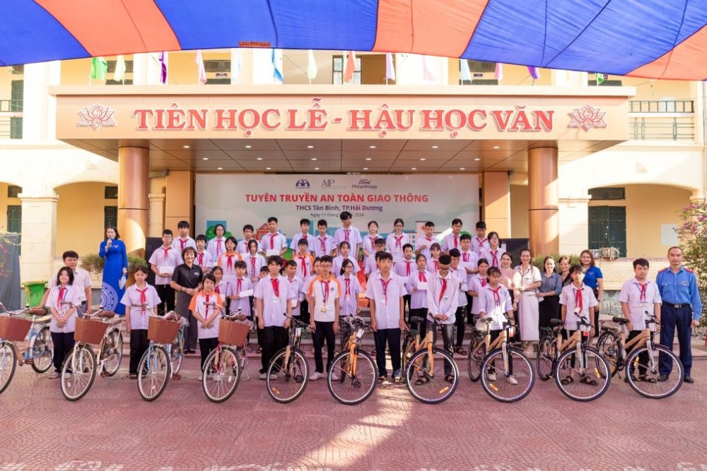 Hoà chung nỗ lực toàn cầu của tập đoàn Ford Motor, Ford Việt Nam, với sự đồng hành của Ford Philanthropy, tích cực thực hiện hàng loạt hoạt động vì cộng đồng, đem đến hỗ trợ thiết thực cho nhóm người yếu thế.