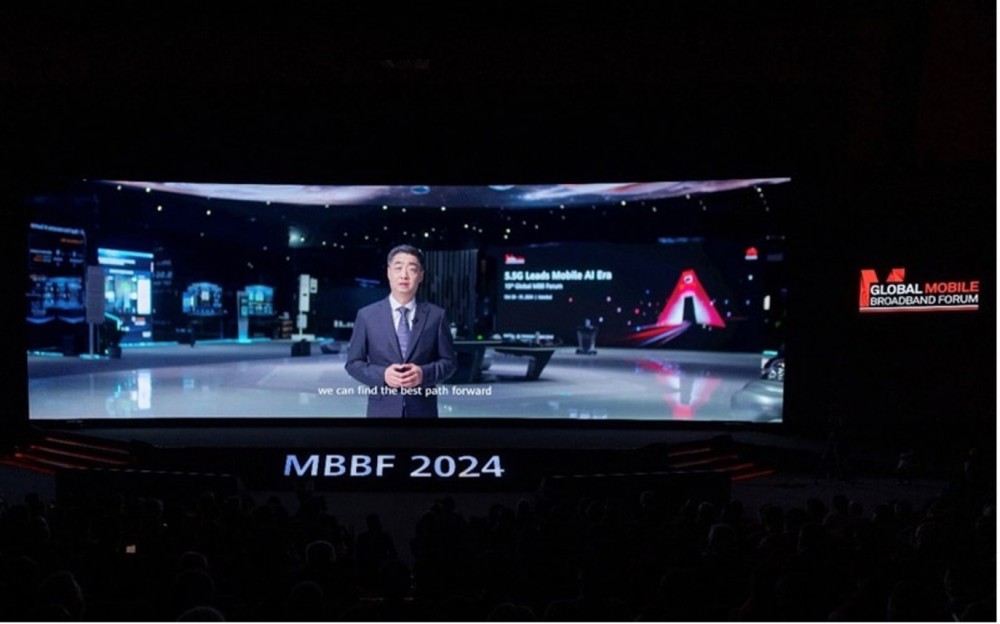 Ông Ken Hu – Chủ tịch luân phiên của Huawei phát biểu khai mạc MBBF 2024
