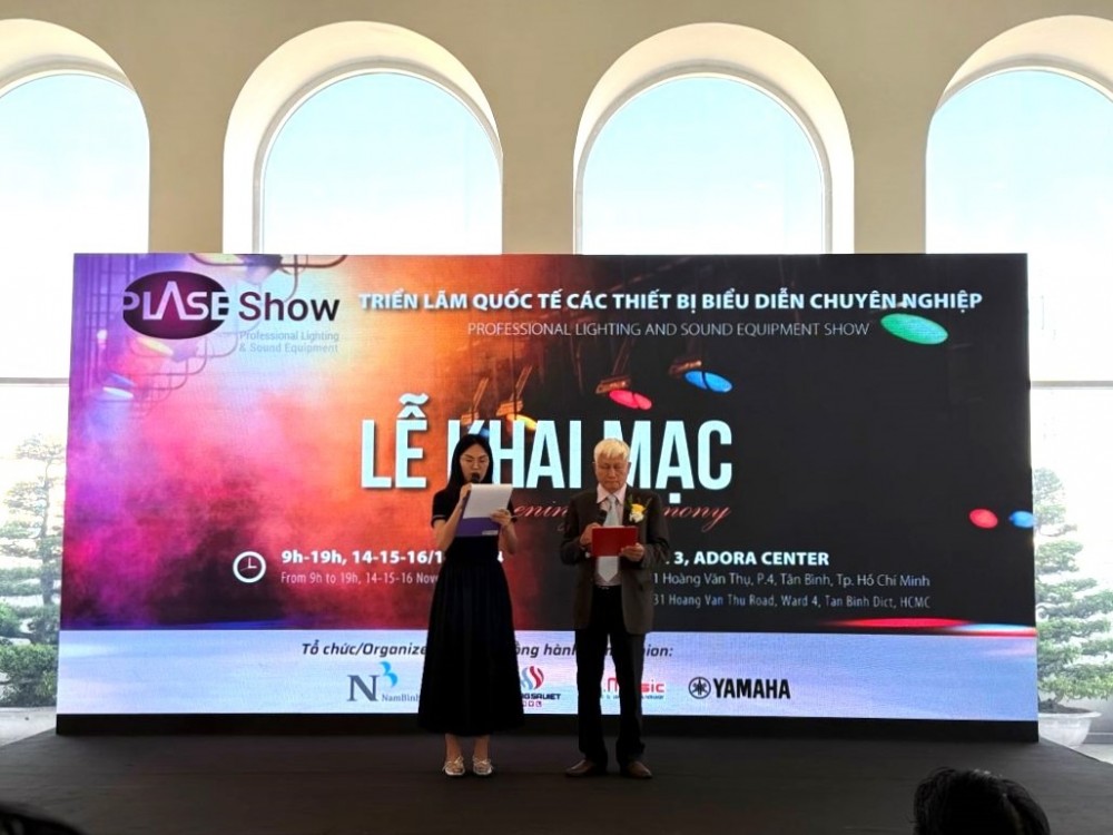 PLASE SHOW lần thứ 11 chính thức khai mạc