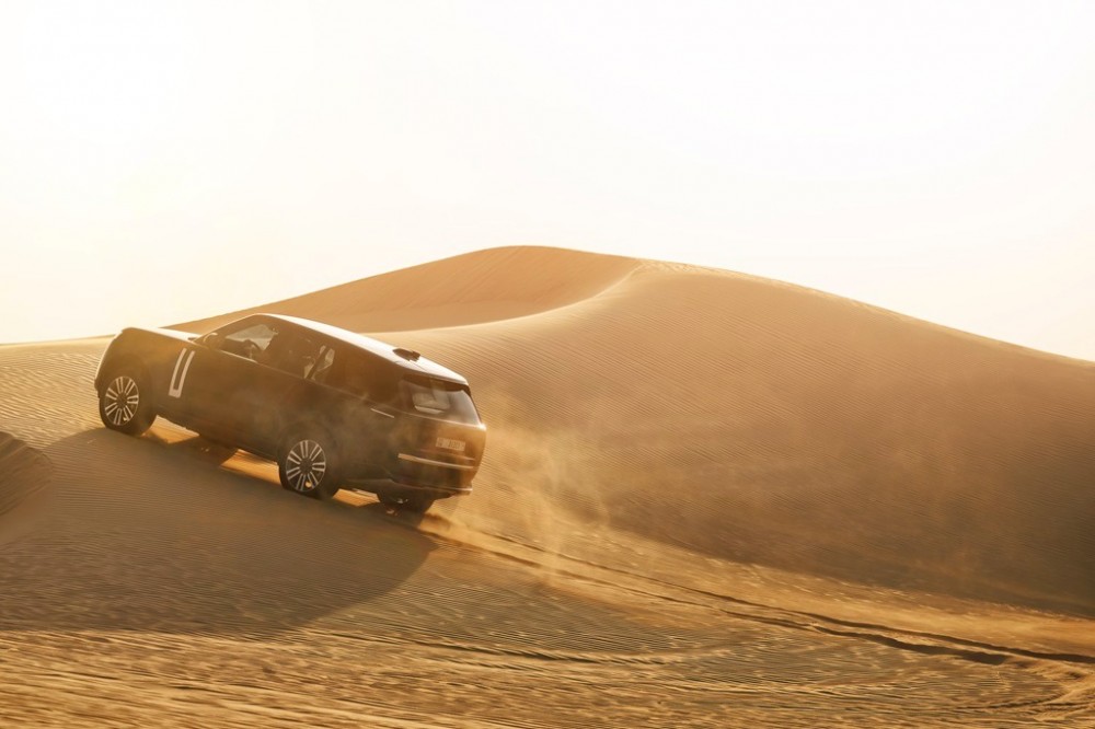 thử nghiệm khắc nghiệt, dubai, SUV điện hạng sang Range Rover, Range Rover thuần điện, Range Rover Electric 