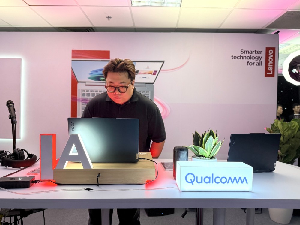 Theo đó, laptop AI Yoga và IdeaPad thế hệ mới với nhiều cải tiến đáng giá sẽ là hai dòng sản phẩm mới nhất của Lenovo tại thị trường Việt Nam.