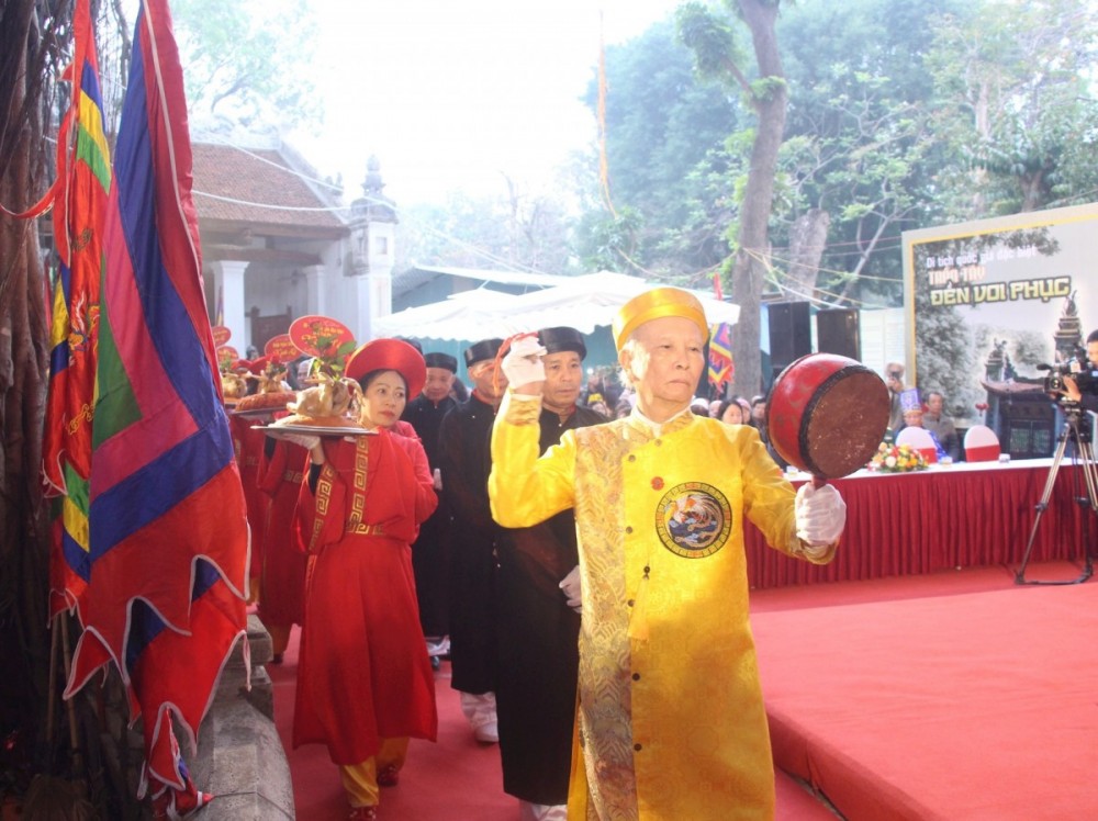 Lễ hội tưởng niệm ngày hóa Đức thánh Linh Lang Đại Vương