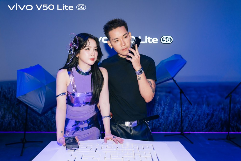 SUPER SHOW - SIÊU CHIẾN PIN