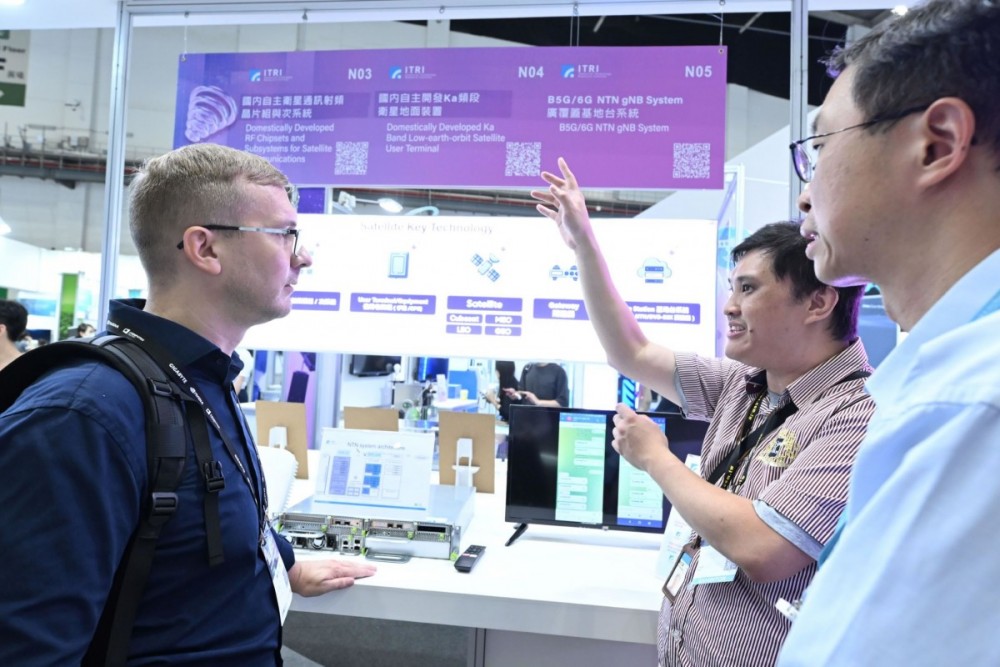 Các nhà nghiên cứu ITRI giới thiệu hệ thống trạm phát sóng B5G NTN phủ sóng rộng, cho phép liên lạc tốc độ cao liền mạch trên đất liền, biển và không trung