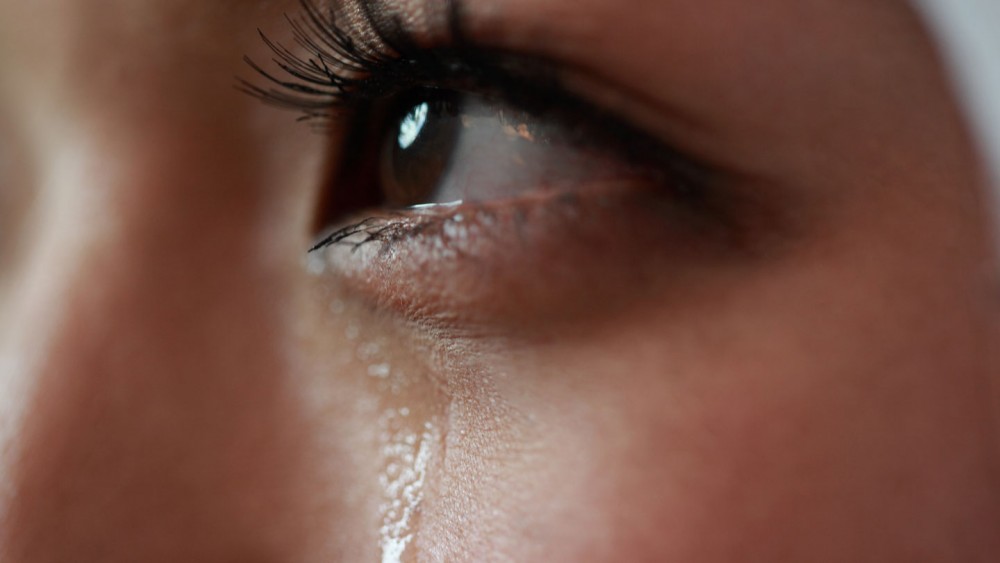 Nước mắt có thể chứa một lượng lớn thông tin về tình trạng sức khỏe của chúng ta