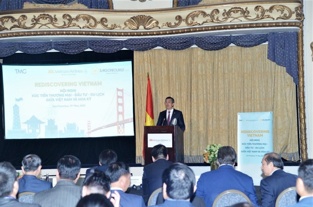 1 - Vietnam Airlines phối hợp cùng Saigontourist Group và Thiên Minh Group tổ chức Hội nghị xúc tiến Thương mại – Đầu tư – Du lịch giữa Việt Nam và Hoa Kỳ tại TP San Francisco (ảnh VNA).