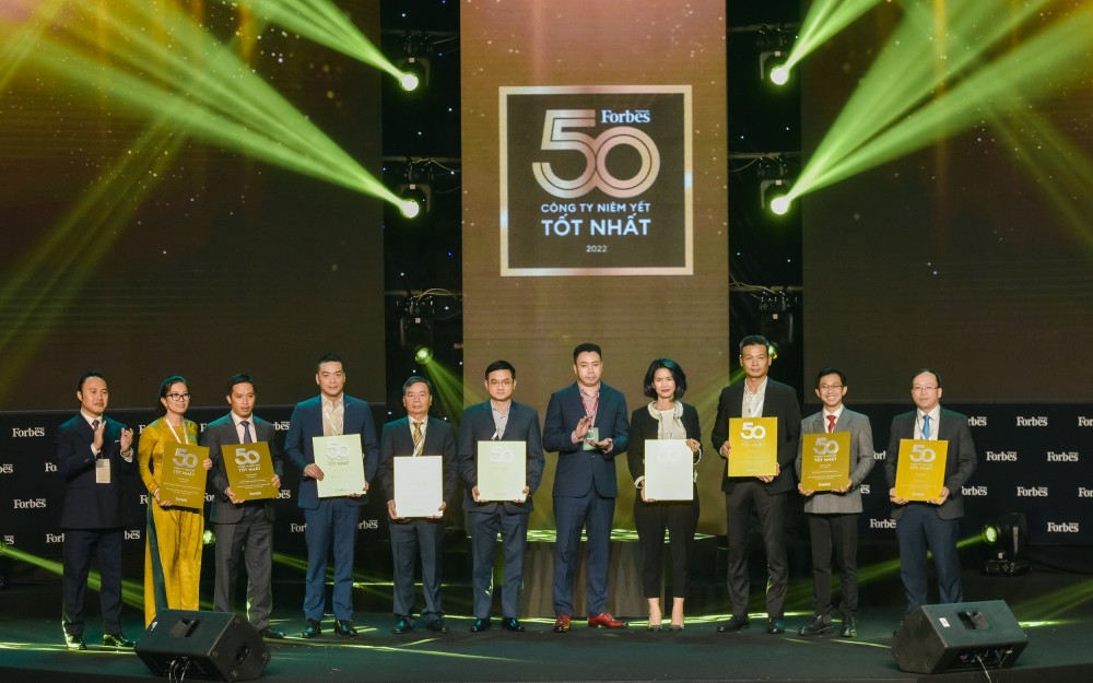 PV GAS đứng trong 9 công ty 10 năm liên tiếp nhận Vinh danh của Forbes “Top50 Công ty niêm yết tốt nhất Việt Nam.
