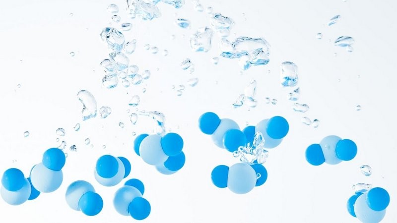 Lần đầu tiên quan sát được sự chuyển động của nguyên tử Hydro trong các phân tử nước lỏng.