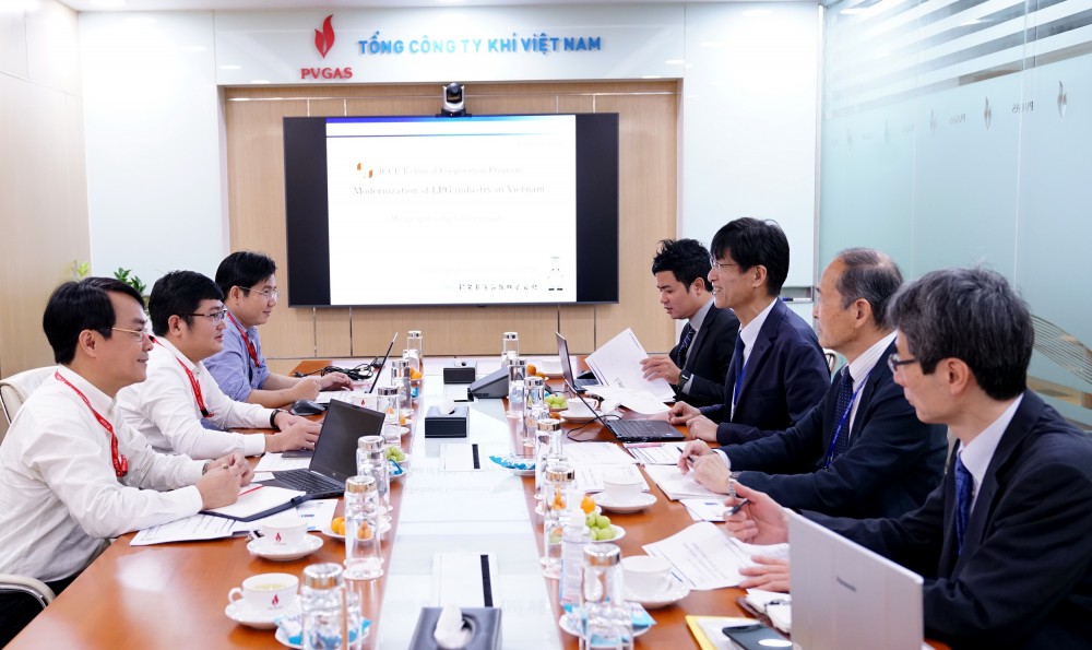 Họp tổng kết Dự án hiện đại hóa lĩnh vực phân phối LPG tại Việt Nam và xây dựng kế hoạch hợp tác trong giai đoạn tiếp theo.