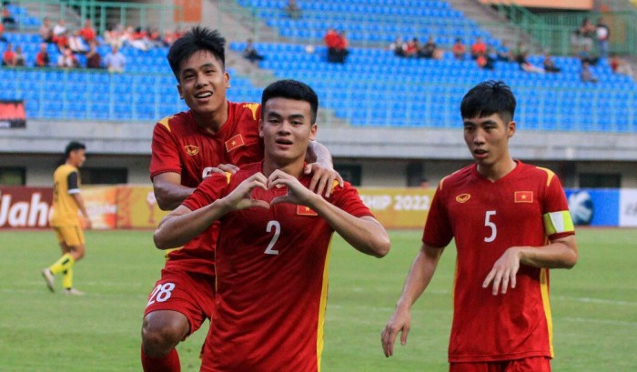 U19 Việt Nam vs U19 Thái Lan: Cống hiến hay toan tính?