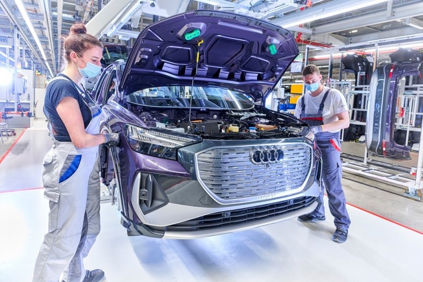 Audi sẽ sản xuất xe chạy hoàn toàn bằng điện từ năm 2026(ảnh ST)